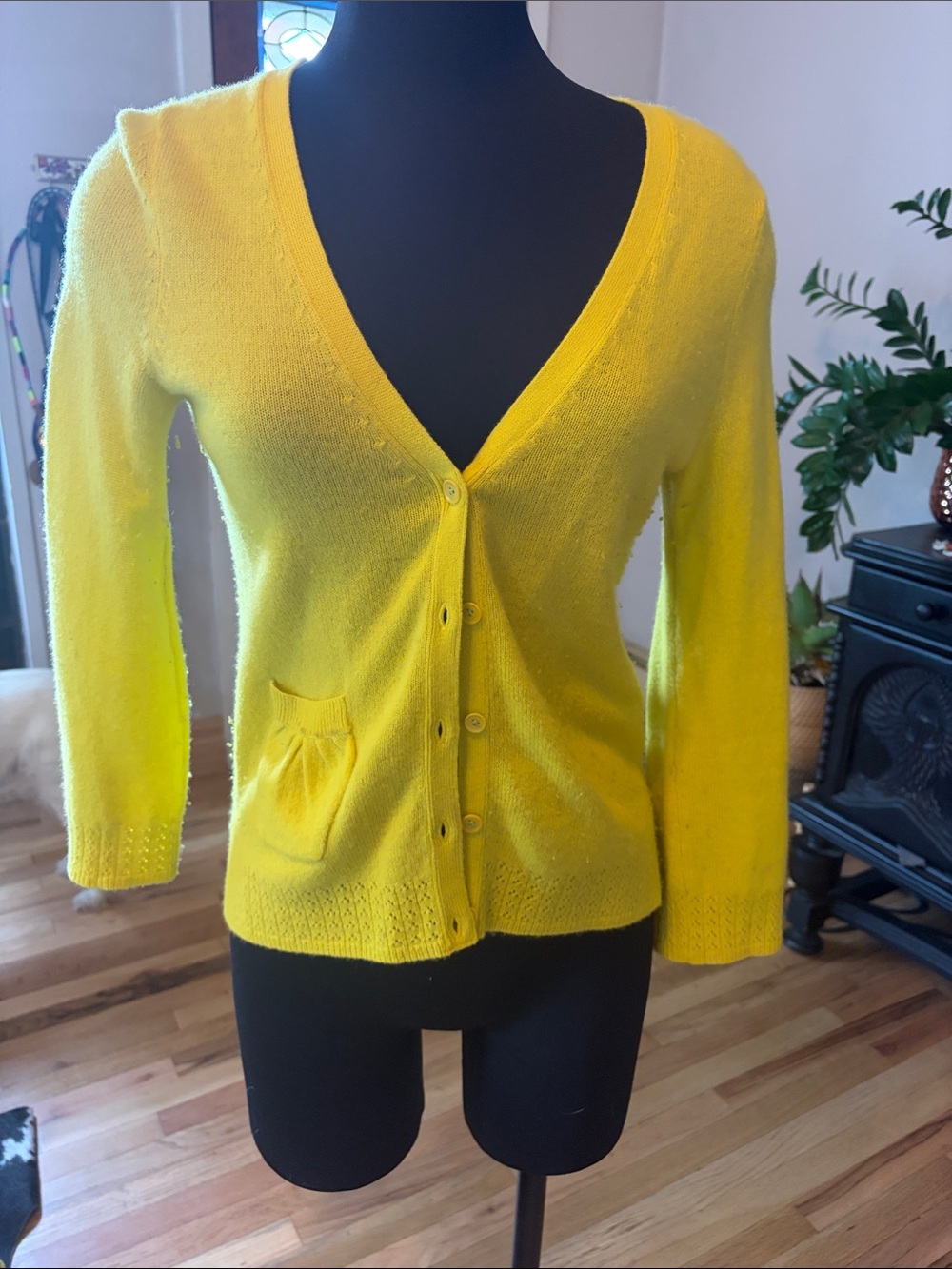 Charlie & Robin Anthropologie Yellow V-Neck Women’s Cardigan Sweater